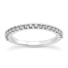14k White Gold Shared Prong Diamond Wedding Ring Band with U Settings, size 4.5