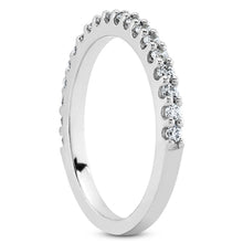 14k White Gold Shared Prong Diamond Wedding Ring Band with U Settings, size 8